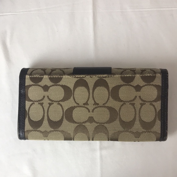 Coach  signature continental khaki canvas large wallet - Picture 9 of 13